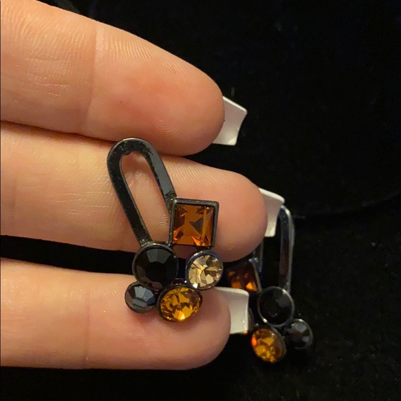 🚨SALE 🚨 5 items for only $25!! - Picture 2 of 4